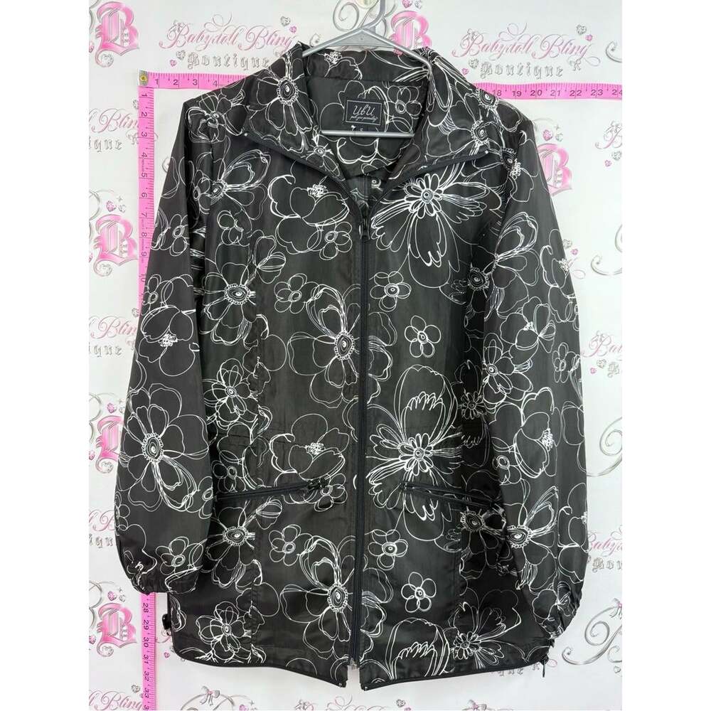 Women's Black and White Jacket
